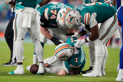 El quarterback de los Miami Dolphins, Tua Tagovailoa, vuelve a sufrir una conmoción cerebral